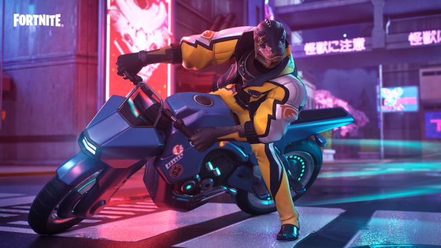 Un personaggio di Fortnite in sella a una moto.